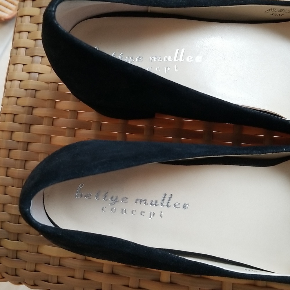 Bettye Muller Pumps View 2